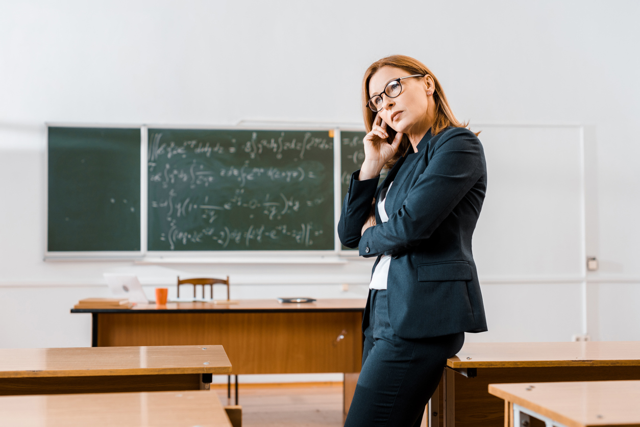 Female teacher. Задумчивая учительница.