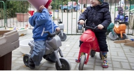 El bienestar del bebé y del niño pequeño en la Escuela Infantil 0-3. Aportaciones de la pedagogía Pikler-Lóczy