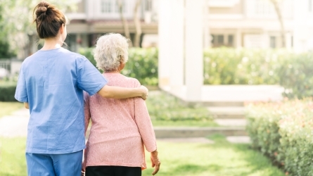 COVID-19. Bienestar y cuidados a las personas mayores en residencias y domicilios