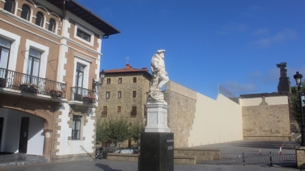 Elkanoren oroitzapena: ondorioak eta galdera berriak