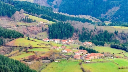 Pequeños pueblos mirando hacia delante: ideas, iniciativas y valores para la soberanía energética