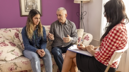 Modelos innovadores de cuidado emocional desde la perspectiva de las administraciones locales