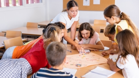 Nola egin programazio didaktiko praktikoa lehen hezkuntzan eta haur-hezkuntzan: planak, proiektuak eta protokoloak / Cómo realizar una programación didáctica práctica en primaria e infantil: planes, proyectos y protocolos